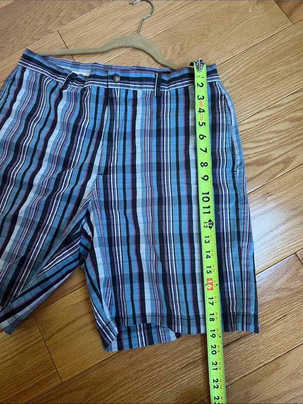 Greg Norman Collection plaid Flat Front Shorts with pockets golf envy